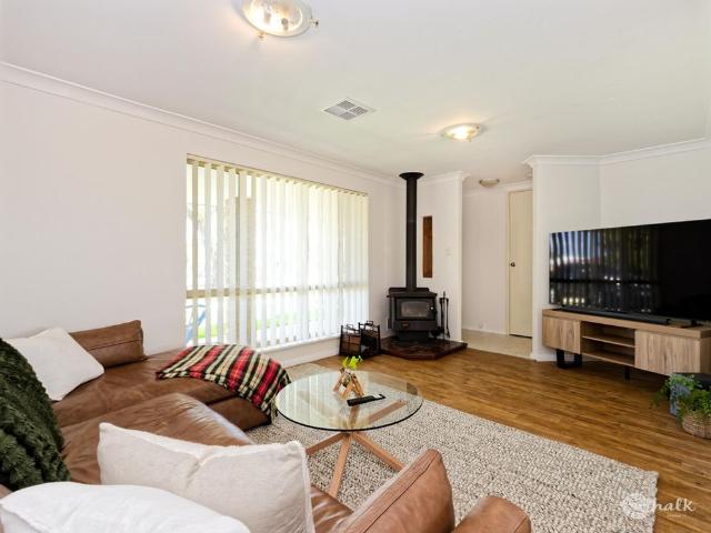 Immaculate family home with large shed