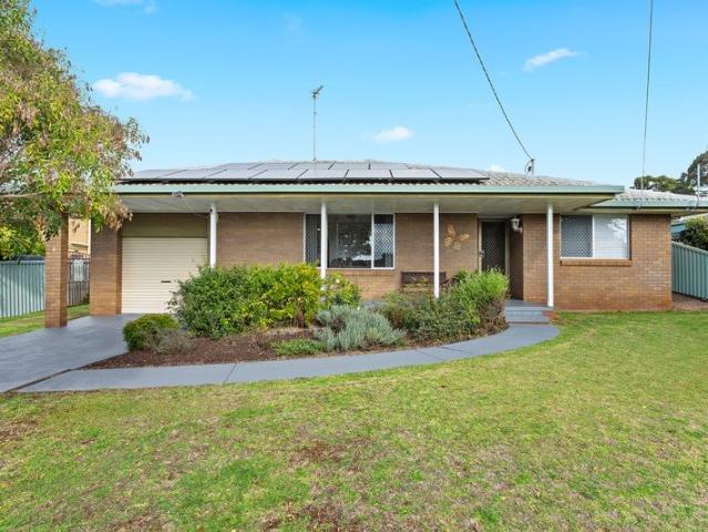 Immaculate Family Home with so Much to Offer walking distance to the USQ University!
