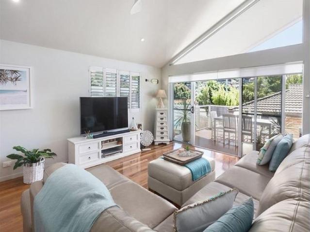 Immaculate Family Home With Pool