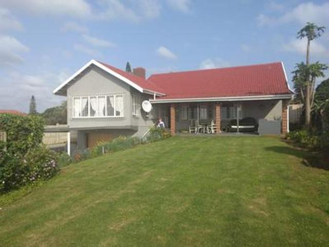 immaculate family home with panorami.