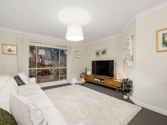 IMMACULATE FAMILY HOME!