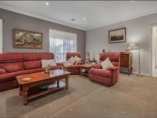 IMMACULATE FAMILY HOME