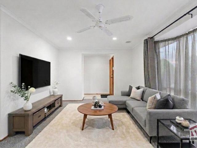 IMMACULATE FAMILY LIVING!