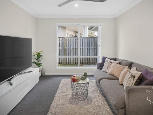 Immaculate Family Living with Hyperfast internet* & Butler's Pantry