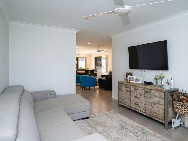 Immaculate Family Living with Pool, Views & Exceptional Entertaining
