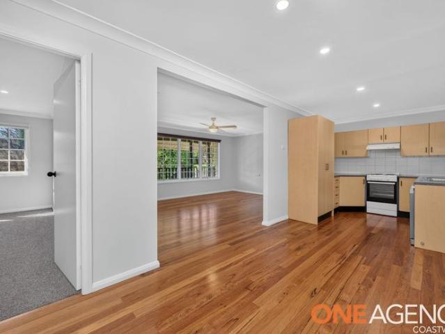 Immaculate Four Bedroom Home with Huge Garage & Workshop Space