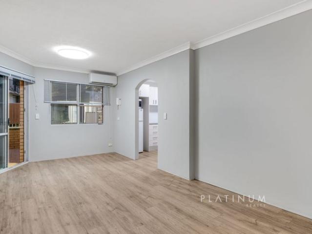 Immaculate Ground Floor Unit in Central Location