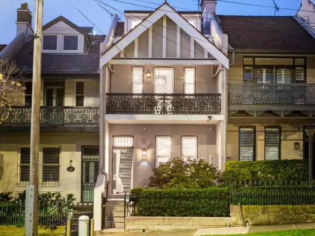 Immaculate harbourside terrace of world class luxury