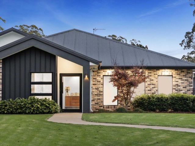 Immaculate Highfields Home With Everything You Need!