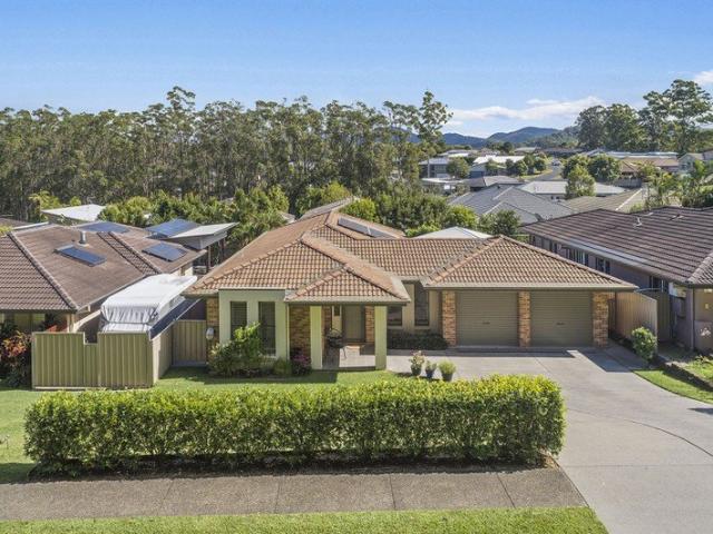 Immaculate Home in a Quiet Leafy Setting