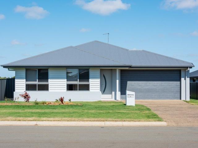 IMMACULATE HOME IN A SOUGHT AFTER LOCATION!
