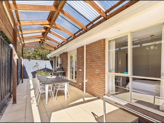 Immaculate Home in Sought After Surrey Hills