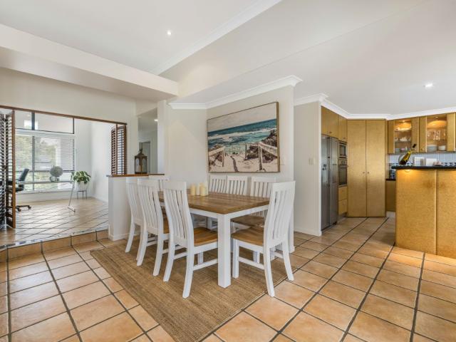 Immaculate home in prime pelican waters positon