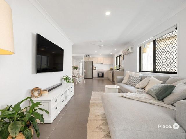 Immaculate Home in Prime Wakerley Location