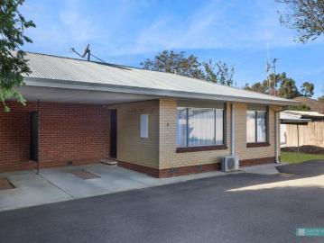 Immaculate home in the heart of Quarry Hill