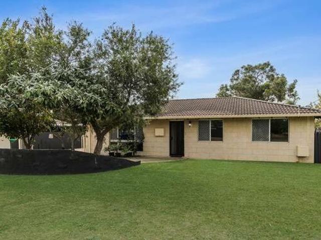 Immaculate Home Pwd Workshop 764m2 Block Cul De Sac Location