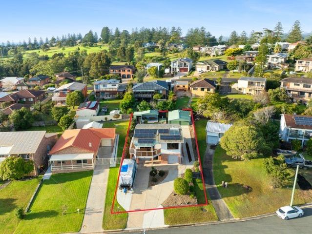 Immaculate Home With Views