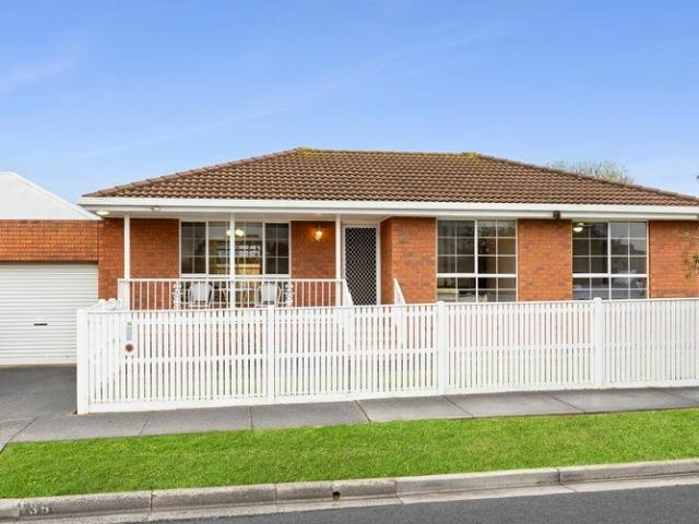 Immaculate, Independent & Perfectly Positioned