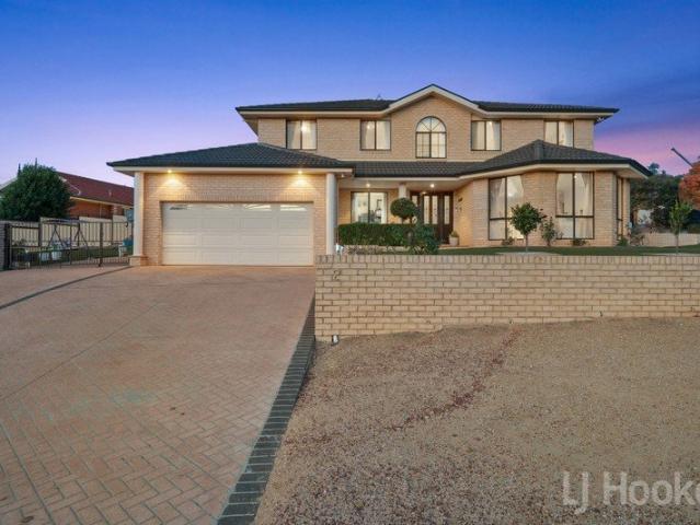 Immaculate Jerrabomberra Estate