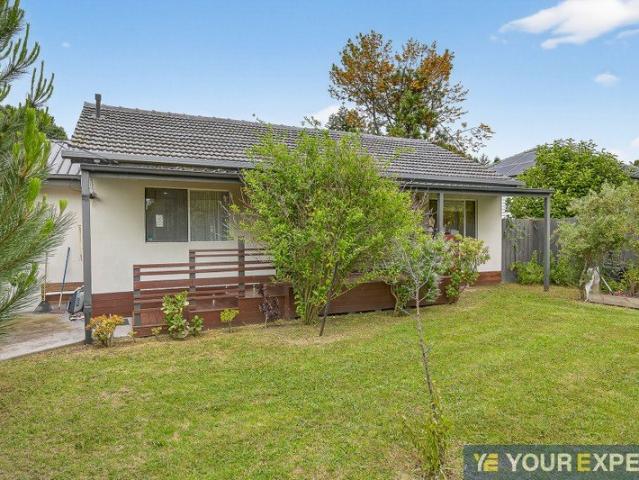 Immaculate & Large Family Home