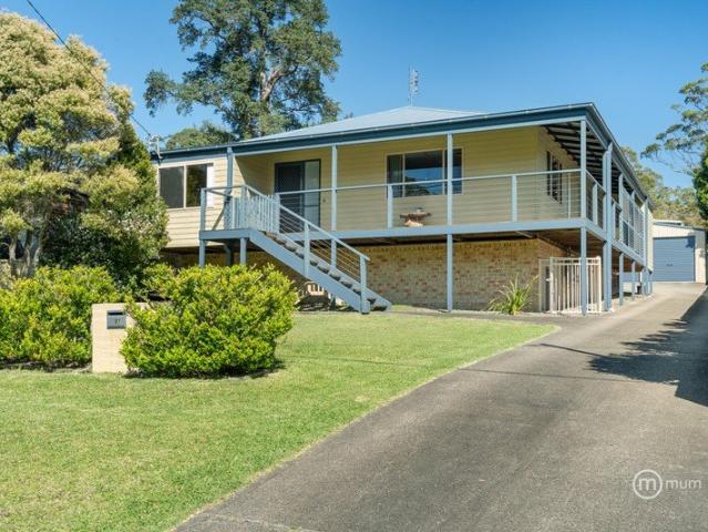 Immaculate Living, Exceptional Value Near the Lake