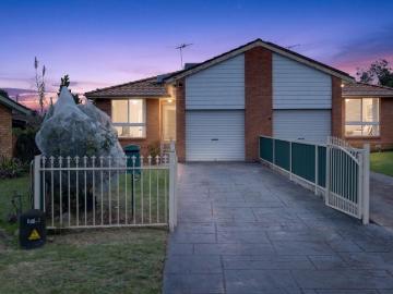 Immaculate Living in a Quiet, Convenient Setting