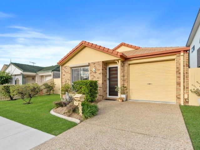 Immaculate Low Set Brick Home