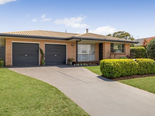 Immaculate Presentation in the Heart of Centenary Heights
