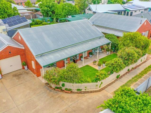 Immaculate Private Townhouse