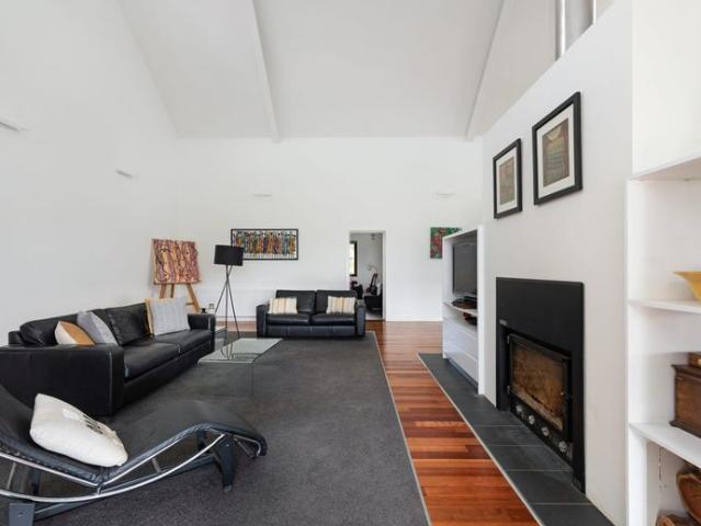 Immaculate Rural Lifestyle Retreat with Pool & Tennis Court