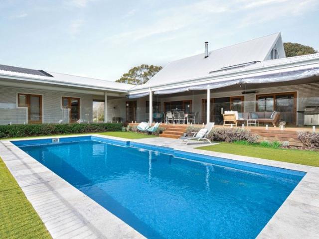 Immaculate Rural Lifestyle Retreat with Pool & Tennis Court