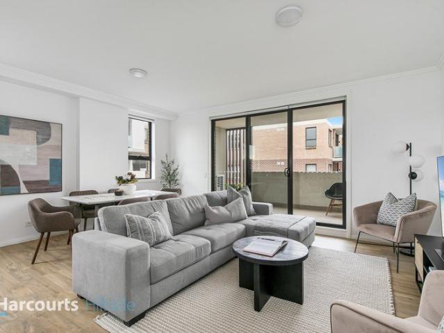 Immaculate, Stylish, And Modern 3 Bedroom Apartment