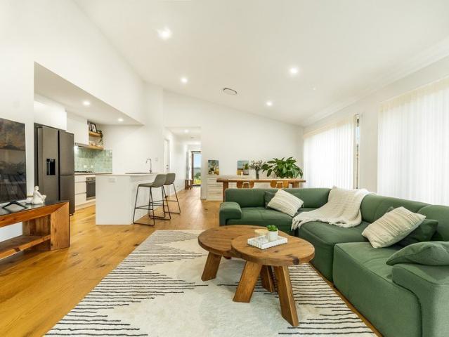 Immaculate Single Level Home With Northern Aspect & Views