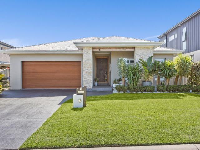 Immaculate Single Level Living