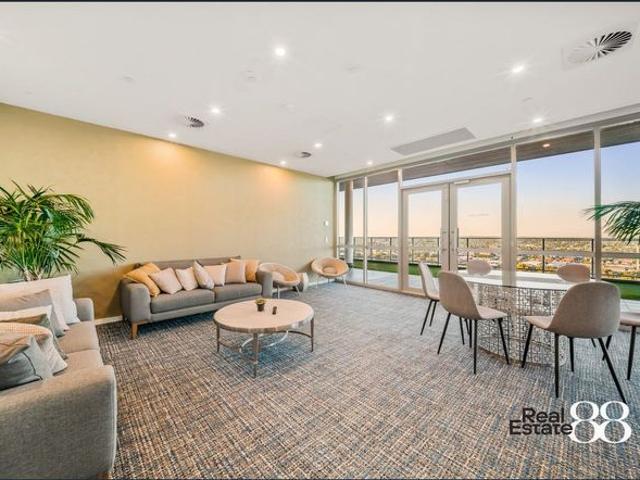 IMMACULATE TWO BEDROOM FURNISHED APARTMENT!