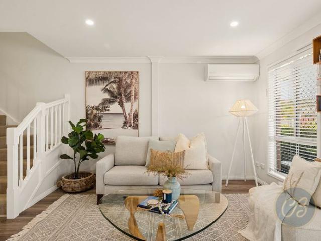 Immaculate Townhouse