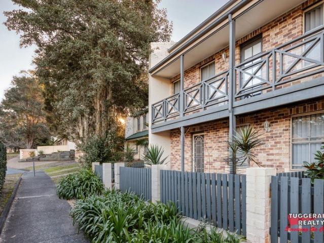 Immaculate Townhouse with Solar