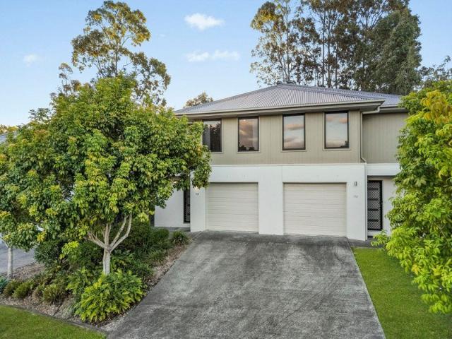 Immaculate Townhouse in Sought After Complex!