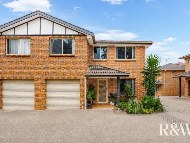 Immaculate Townhouse in Sought After Location Close to Mt Druitt CBD