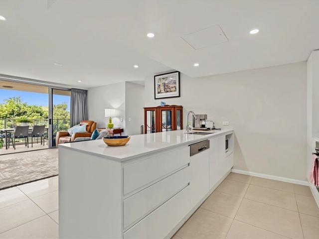 IMMACULATE UNIT | EAST FACING | LOW MAINTENANCE