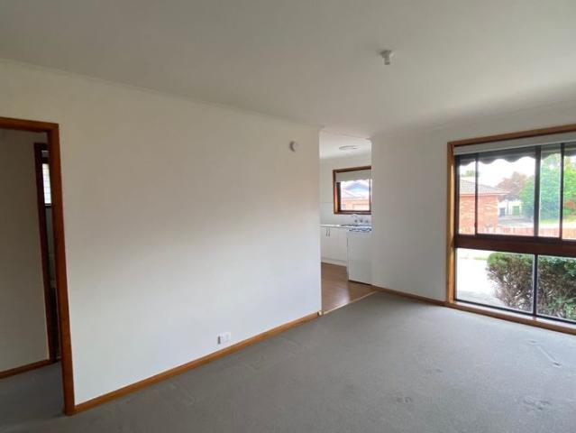 Immaculate Unit in a Quiet & Convenient Location!