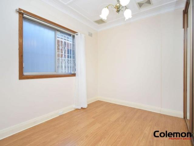 Immaculate Unit in Stunning Location