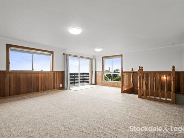 Immaculate Updated Family Home
