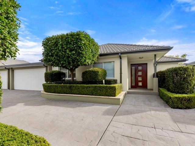 Immaculate Villa Offering Lifestyle and Location