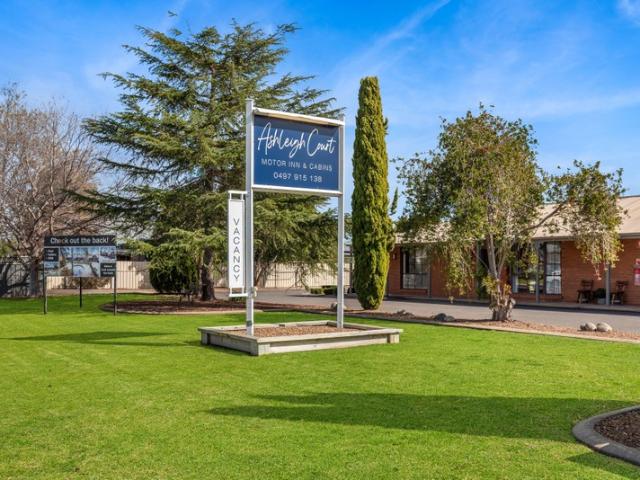 Immaculate 15 Key Freehold Motel in the Tightly Held Murray River Region | Resort Brokers ID: FH009345
