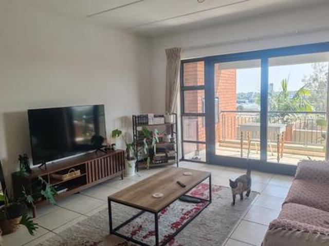 immaculate 2 bed 1 bath on the bound.