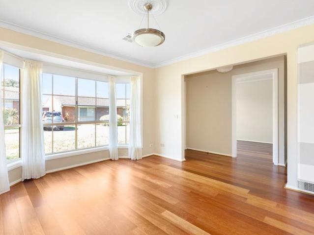 Immaculate 2 bedroom unit