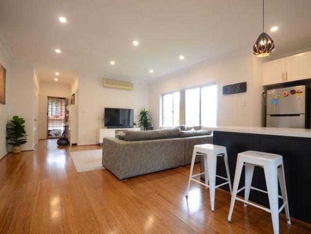 Immaculate 2 Bedroom Villa!
