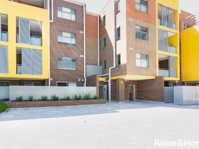 Immaculate 2 Bedroom Apartment in Guildford