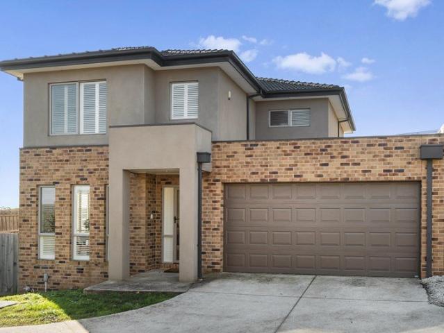 Immaculate 3 Bedroom Townhouse
